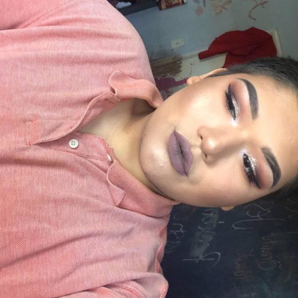 Meet your Posher, Peter - Picture 1 of 1